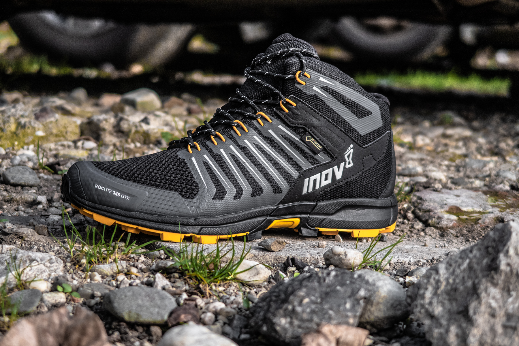 Ideální bota na hory? Crossover ROCLITE 345 GTX